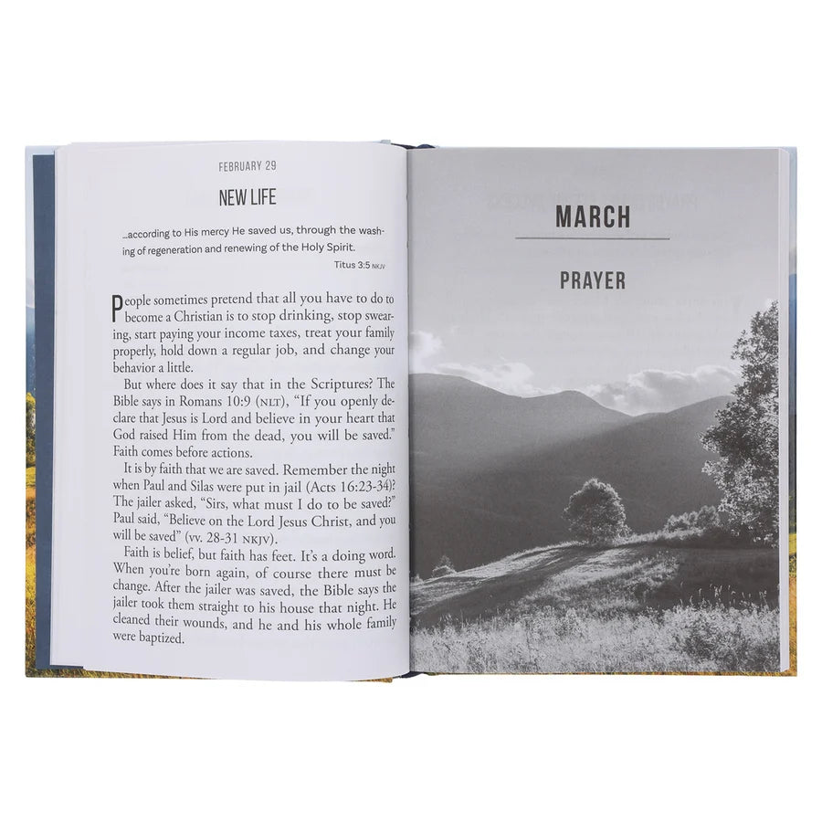 Firm Faith Large Print: 366 Devotions on Following Jesus and Living Life to the Full HC