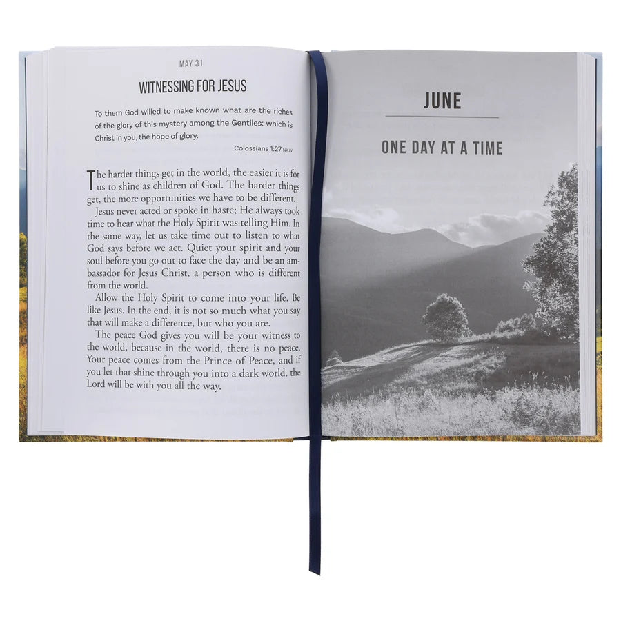 Firm Faith Large Print: 366 Devotions on Following Jesus and Living Life to the Full HC